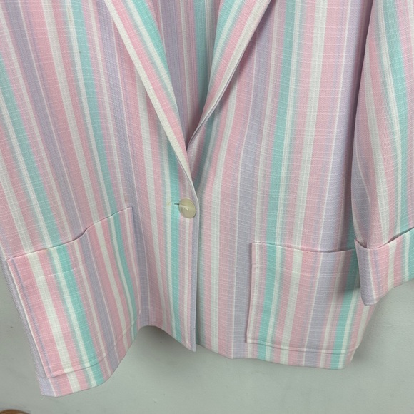 Pastel Striped Women's Blazer - Picture 4 of 7